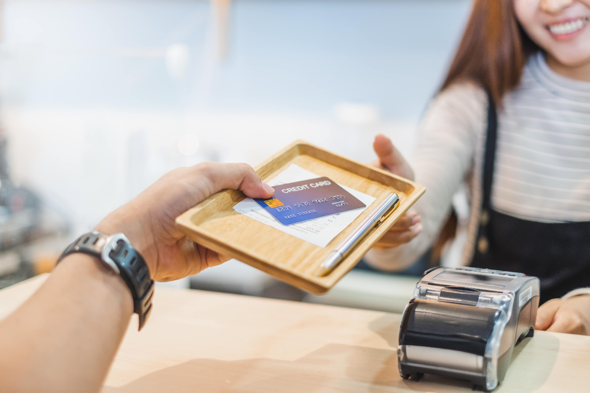 202512182138.jpg midsection-woman-using-mobile-phone.jpg