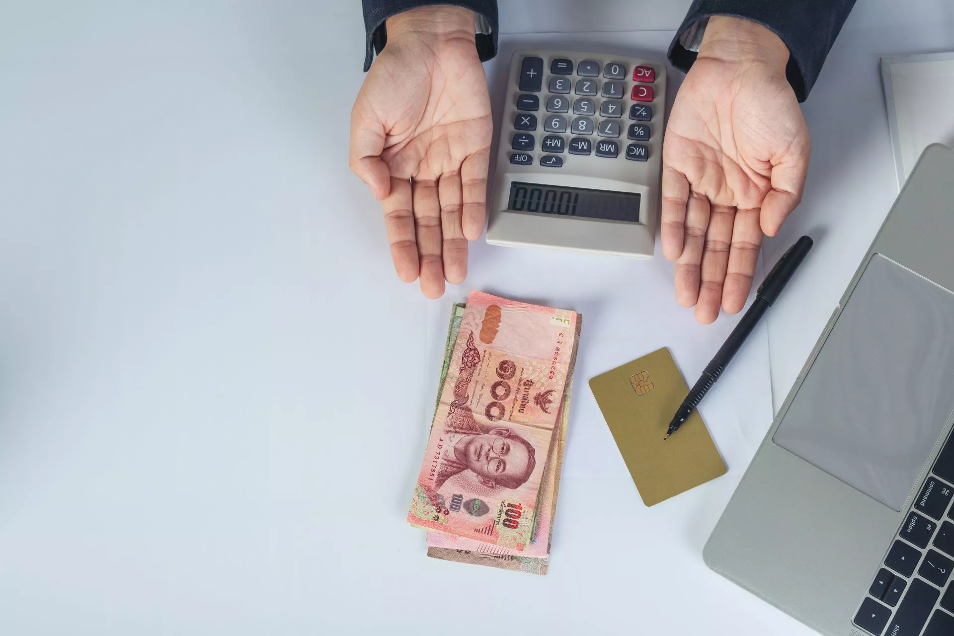 無卡分期能換現金嗎？與信用卡分期、預借現金及線上刷卡換現金比較文章縮圖
